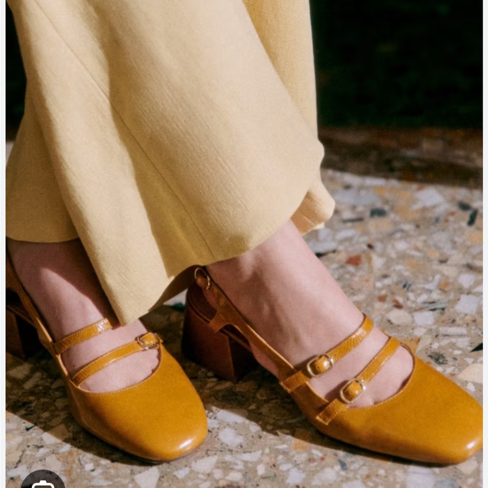 Sezane Paula Babies in Varnish Ochre
